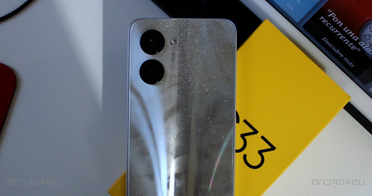 Huellas en el realme C33