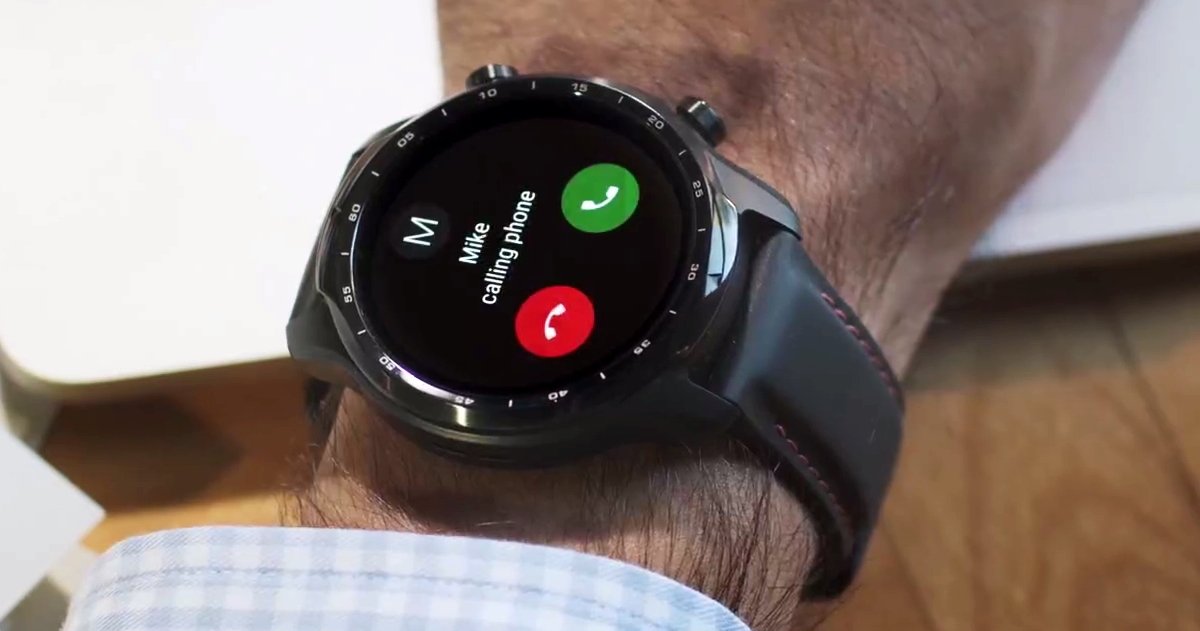 Qué locura: este monstruoso reloj tiene 150 euros de descuento, cerebro Qualcomm y dos pantallas