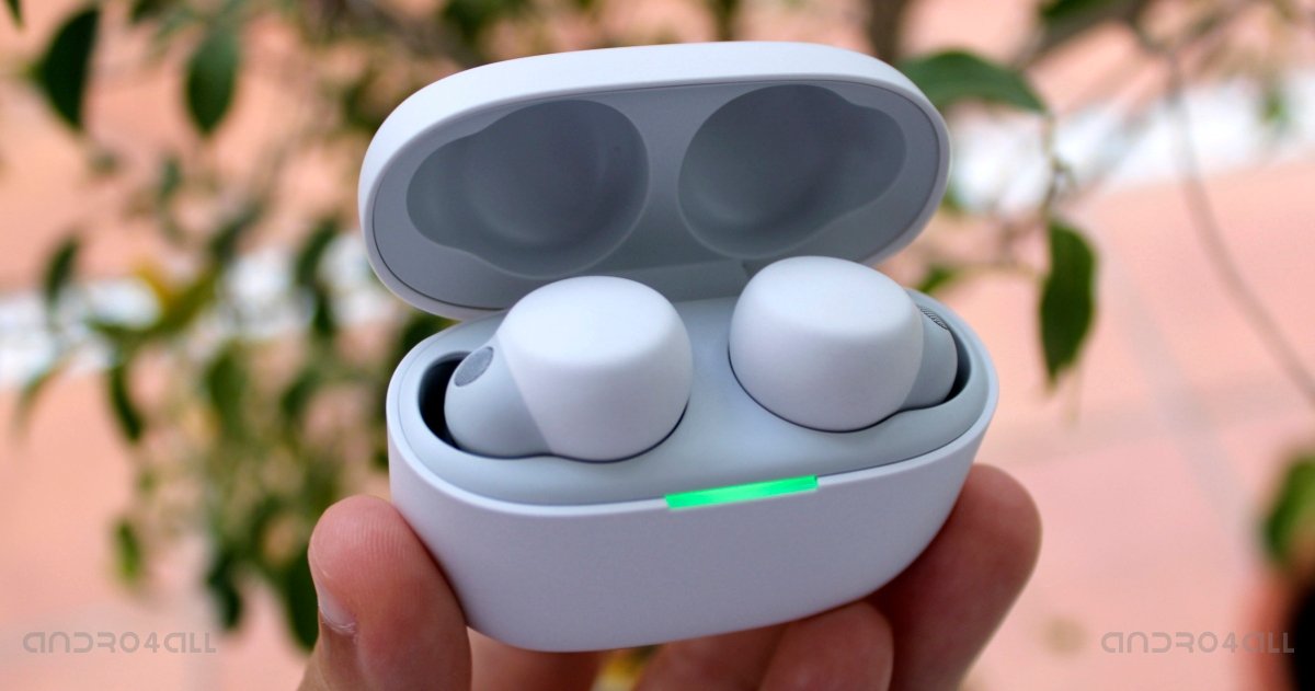 Sony LinkBuds S con luz verde