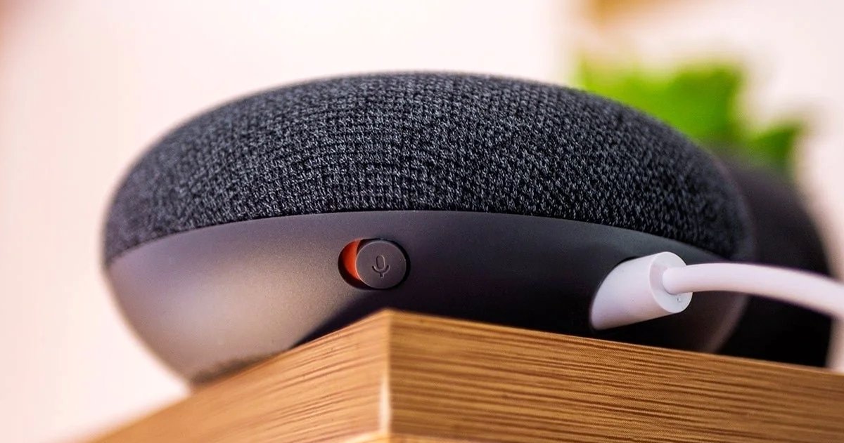 Lo tengo en casa y te lo recomiendo: este dispositivo Google tiene ofertón y muchas funciones