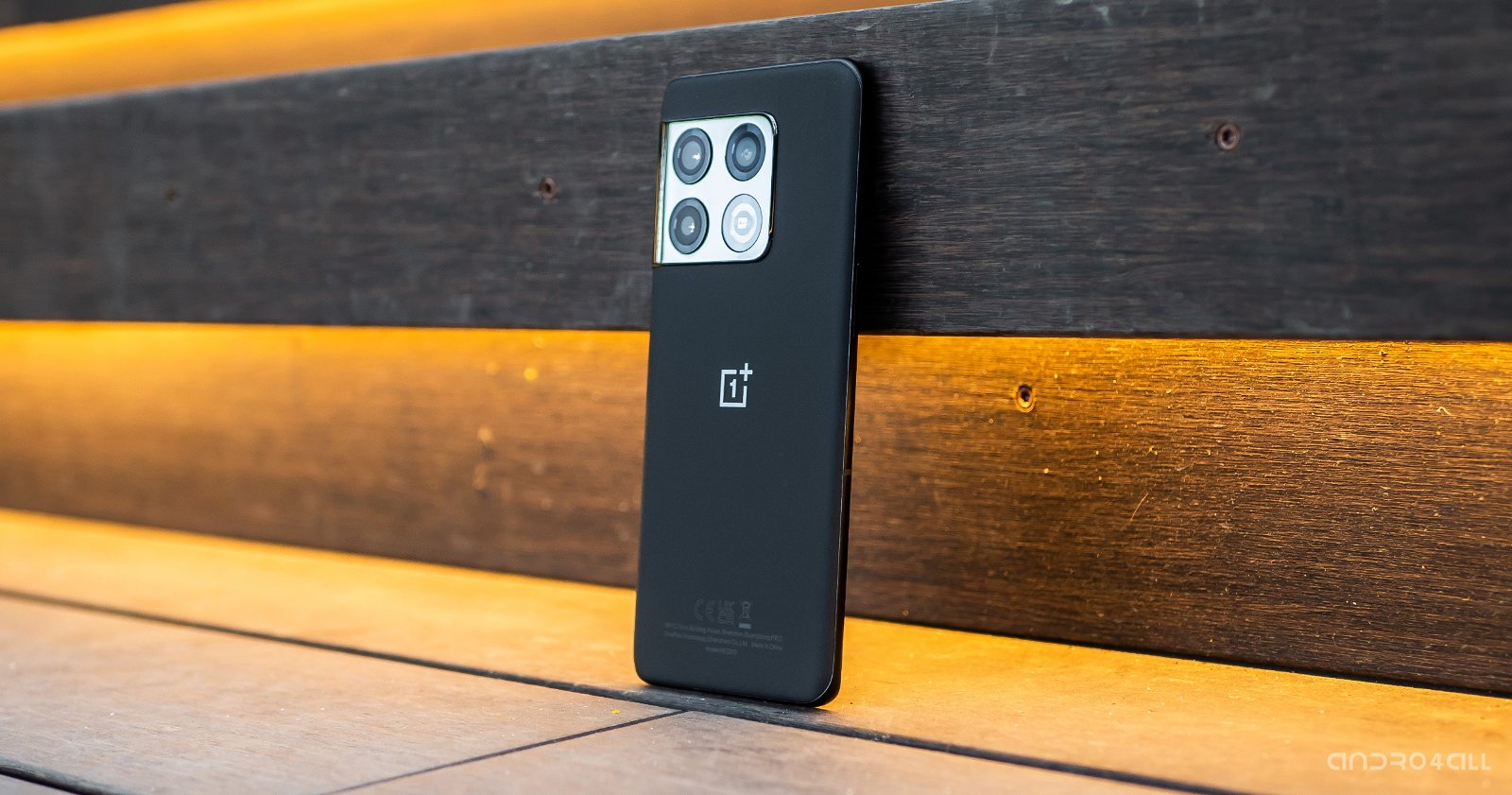 Parte trasera del OnePlus 10 Pro