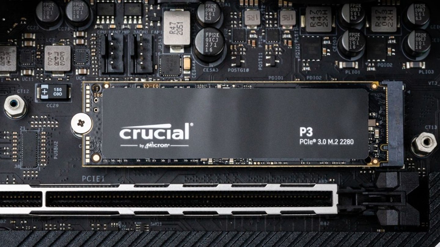 SSD M.2 Crucial en placa base