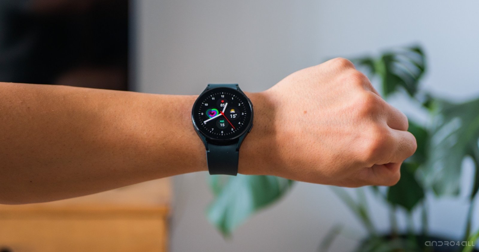 Samsung Galaxy Watch 4 en la muñeca