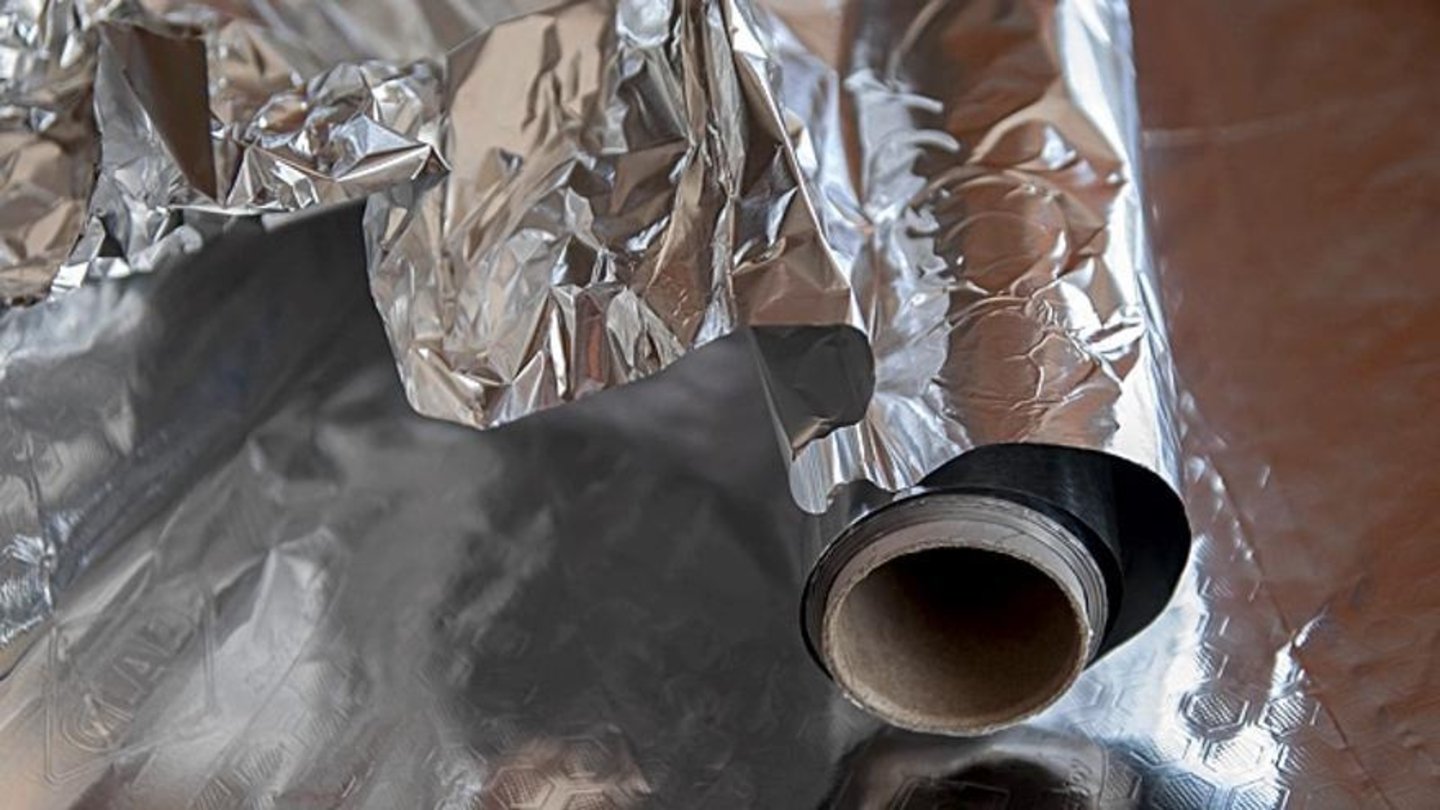 ¿Se puede bloquear un móvil con papel de plata?