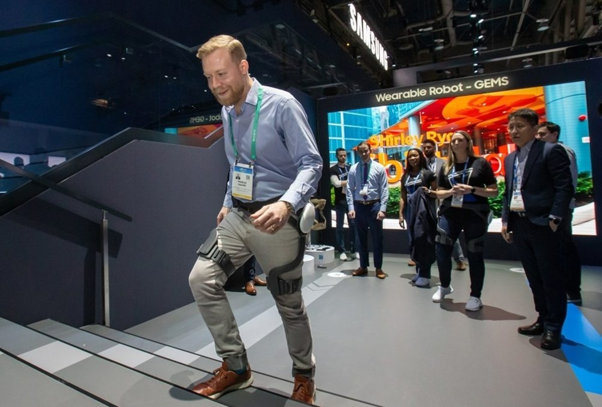 Samsung GEMS Hip Assistive Robot