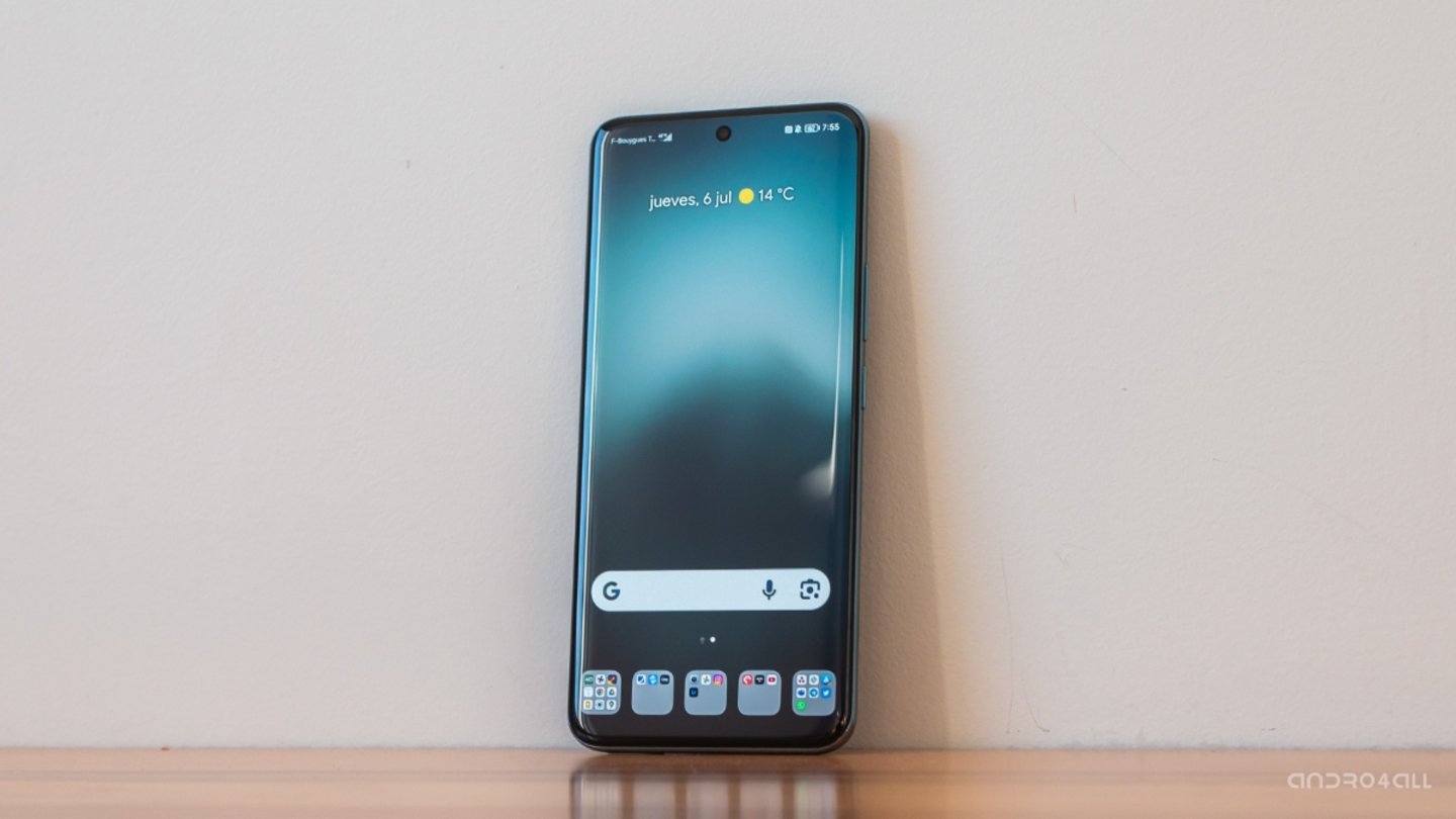 Pantalla encendida del HONOR 90