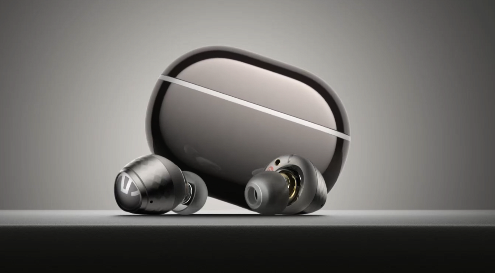 SoundPEATS Engine 4 estuche