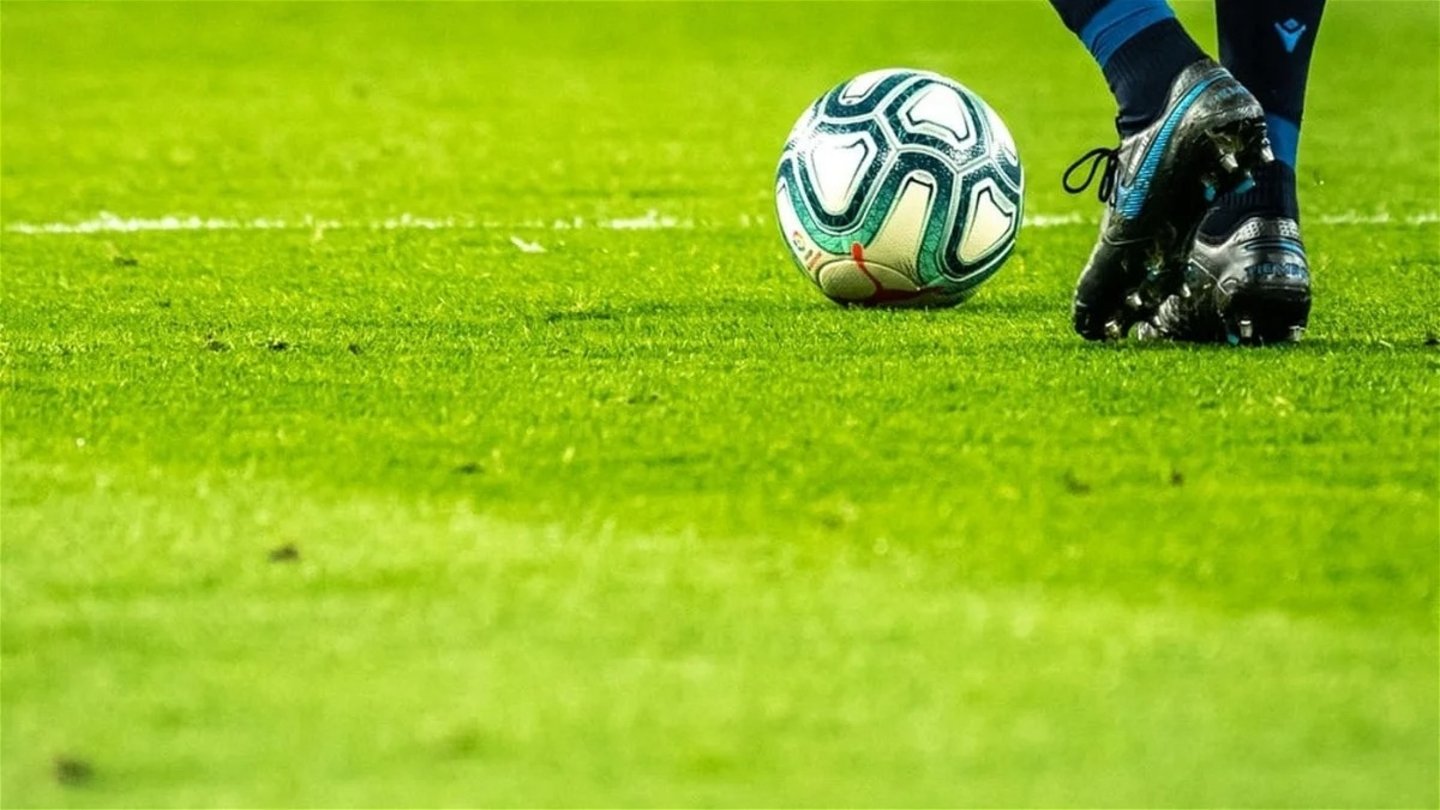 LaLiga identifica a un millón de usuarios que ven fútbol gratis con IPTV pirata en sus móviles