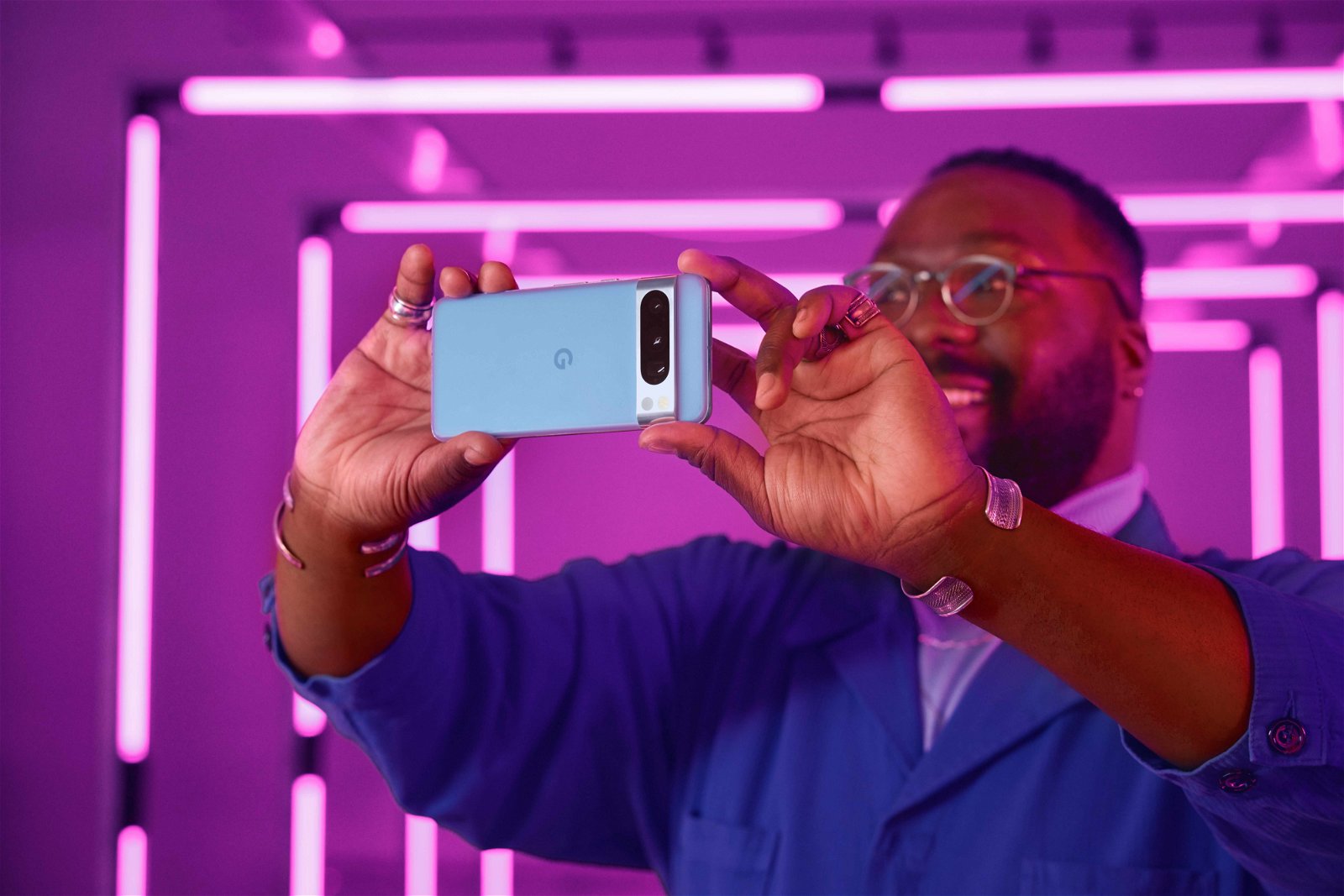 Google Pixel 8 Pro vs iPhone 15 Pro Max: diferencias y cuál comprar